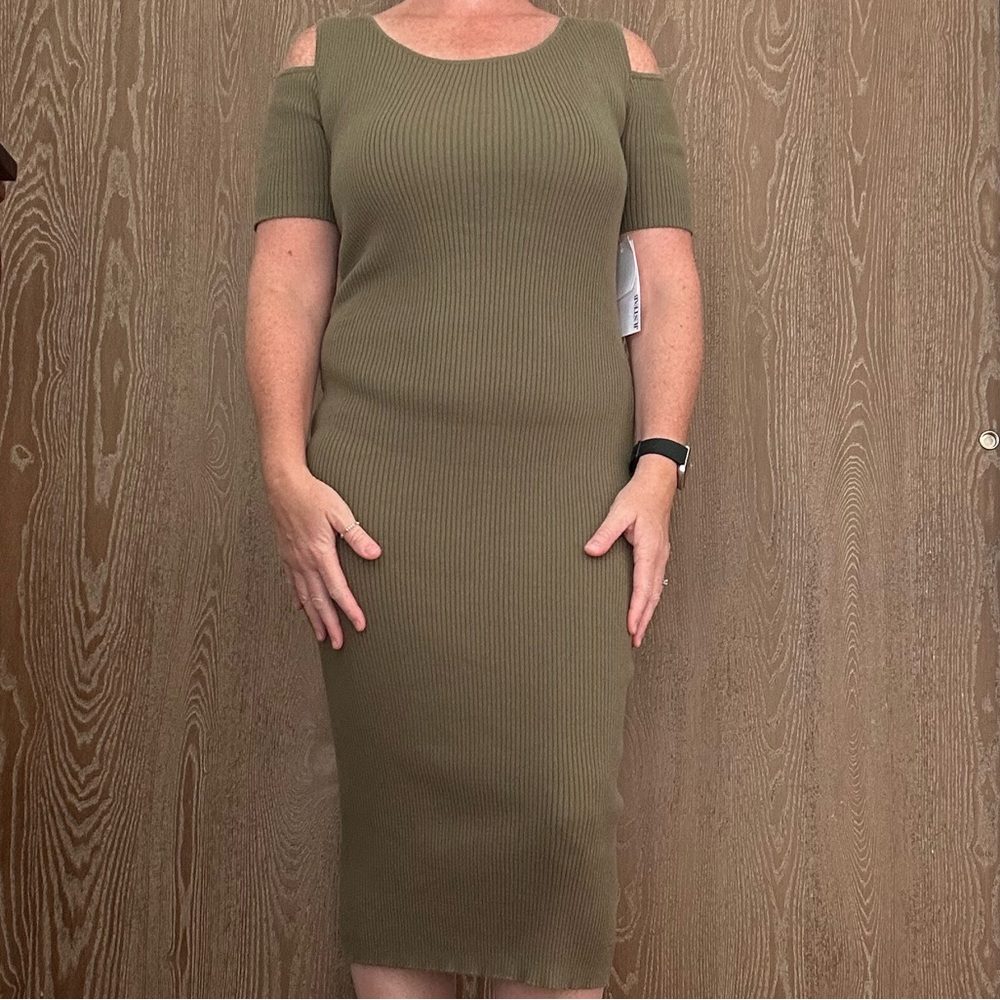 JustFab Olive Green Cold Shoulder Ribbed Knee-Length Dress Size Medium - Picture 2 of 13